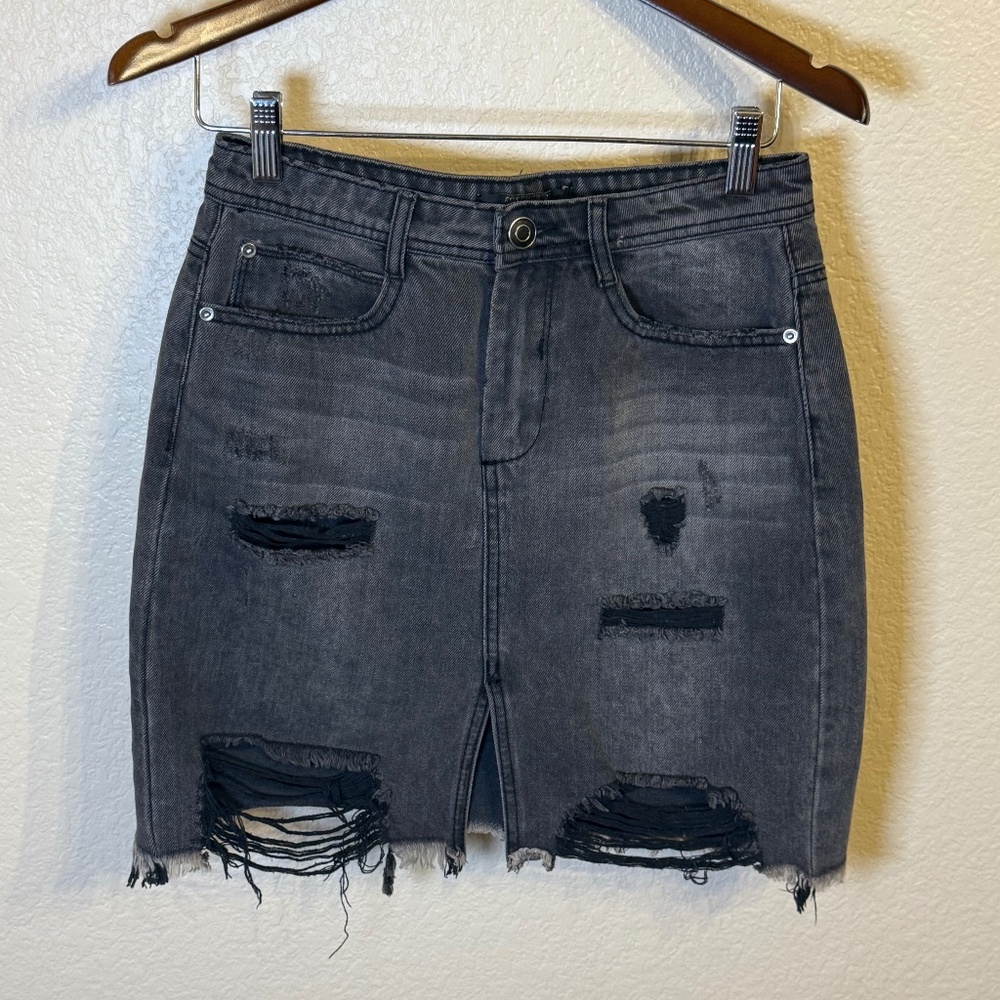 Forever 21 Distressed Dark Gray, Jean Mini Skirt, M